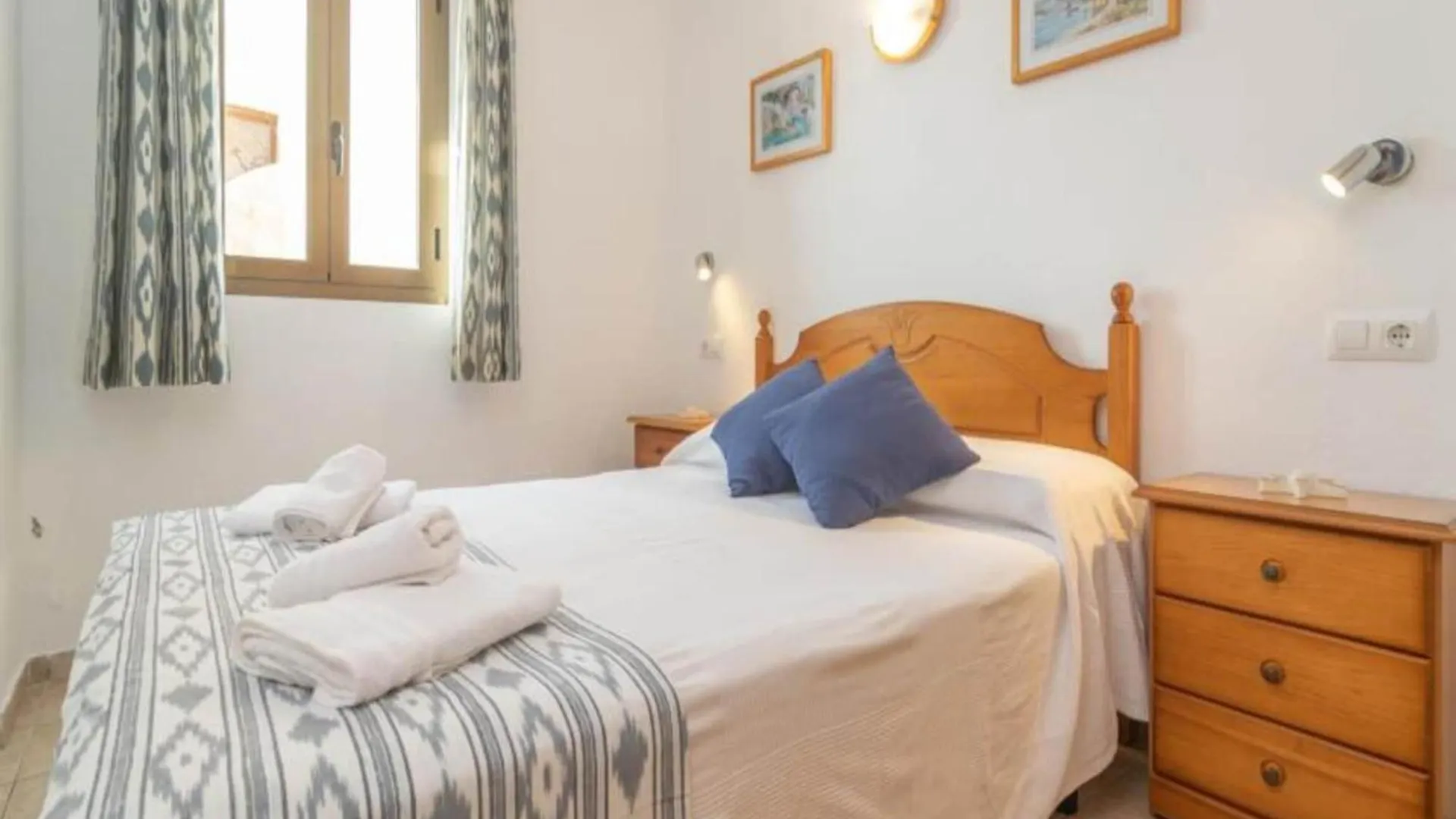 Majestic Holiday Home With Pool Sant Elm 0*,