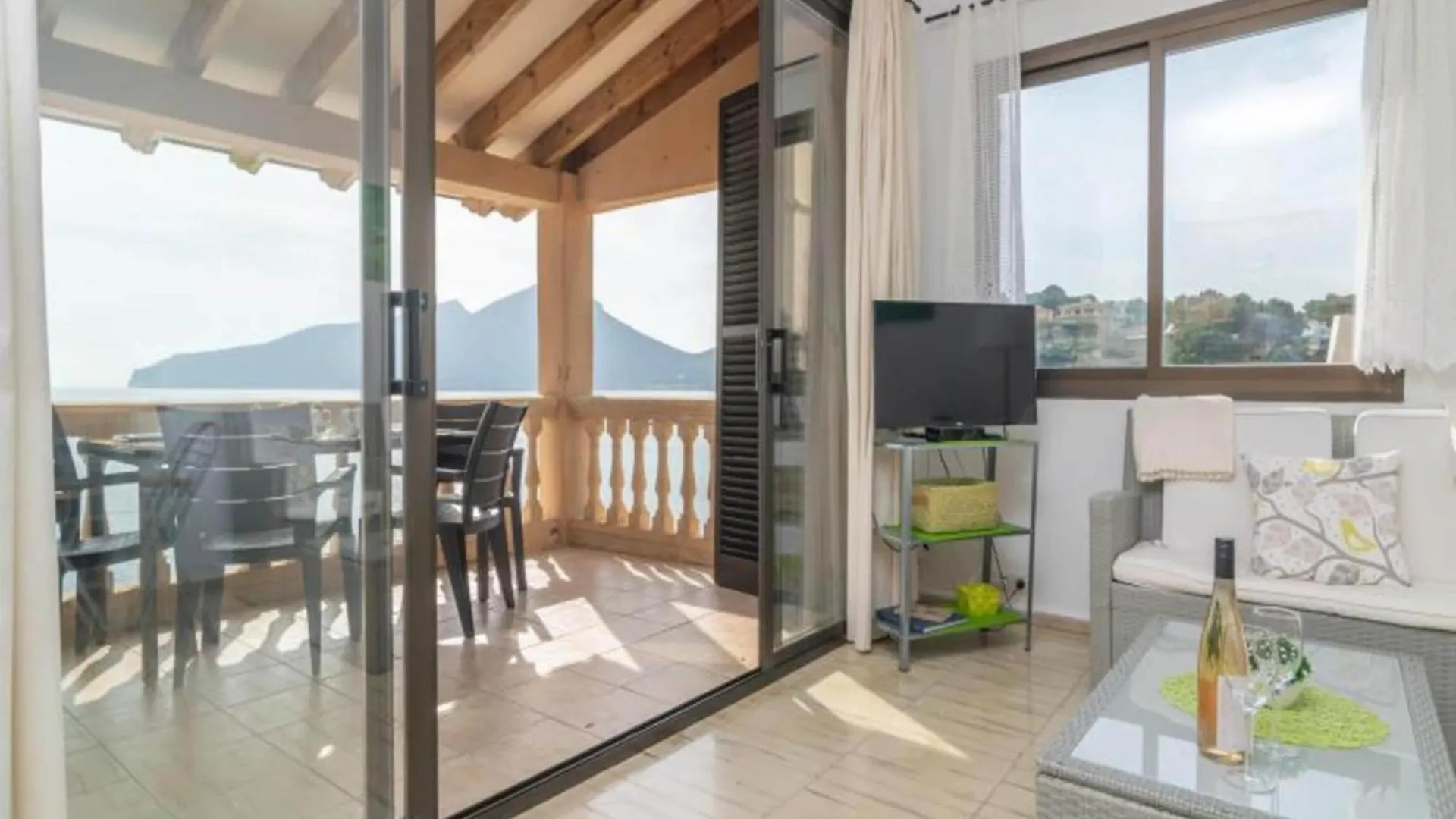 Majestic Holiday Home With Pool Sant Elm Chalet